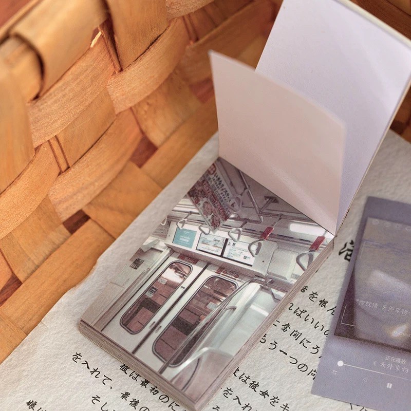 Cuốn 50 tờ stickers giấy trang trí không trùng mẫu dùng để trang trí sổ tay