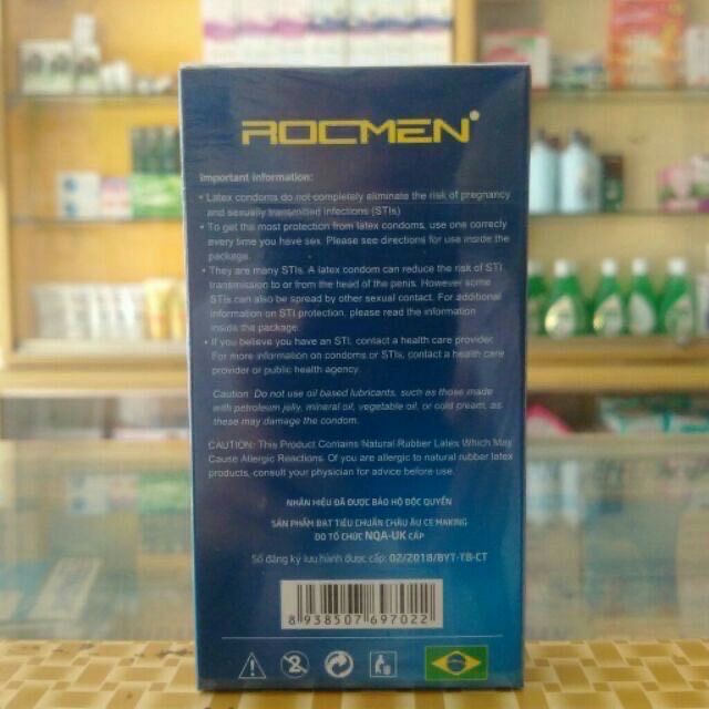 Hộp 10 chiếc bao cao su Rocmen xanh gân gai