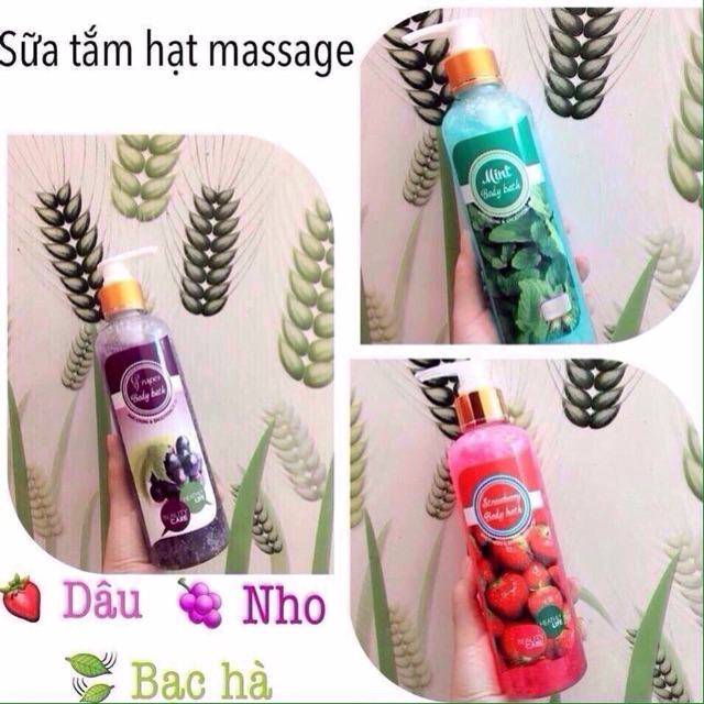 SỮA TẮM TRẮNG HẠT MASSAGE MÙI DÂU