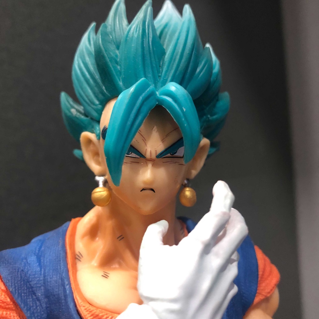 Mô hình Vegito super saiyan blue có LED 40 cm
