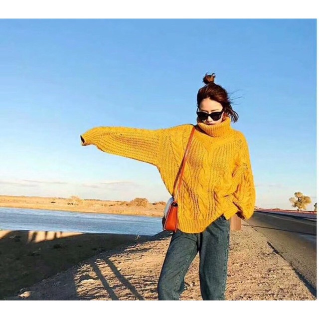 Áo len cổ lộ vặn thừng dáng rộng oversize