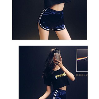 Ao thun croptop