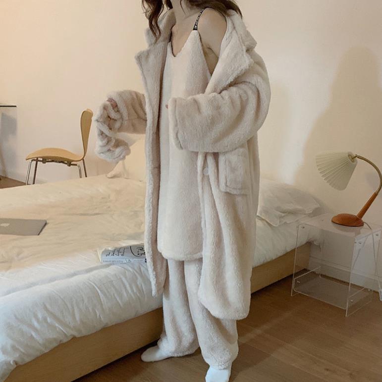 Áo choàng ngủ chất nhung dày dặn ấm áp thời trang thu đông cho nữ ! | BigBuy360 - bigbuy360.vn