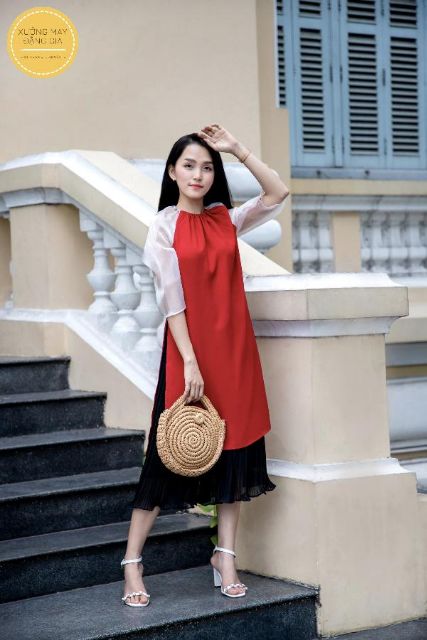 SET ÁO DÀI YẾM ĐỎ CHÂN VÁY DẬP LY