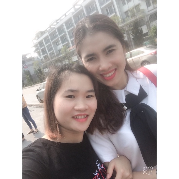 Thanh lý váy thiết kế xinh và độc đáo