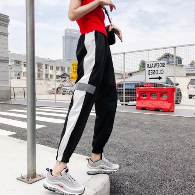 [ORDER] Quần jogger ulzzang 1 sọc phát quang cực chất kèm ảnh thật ở cuối