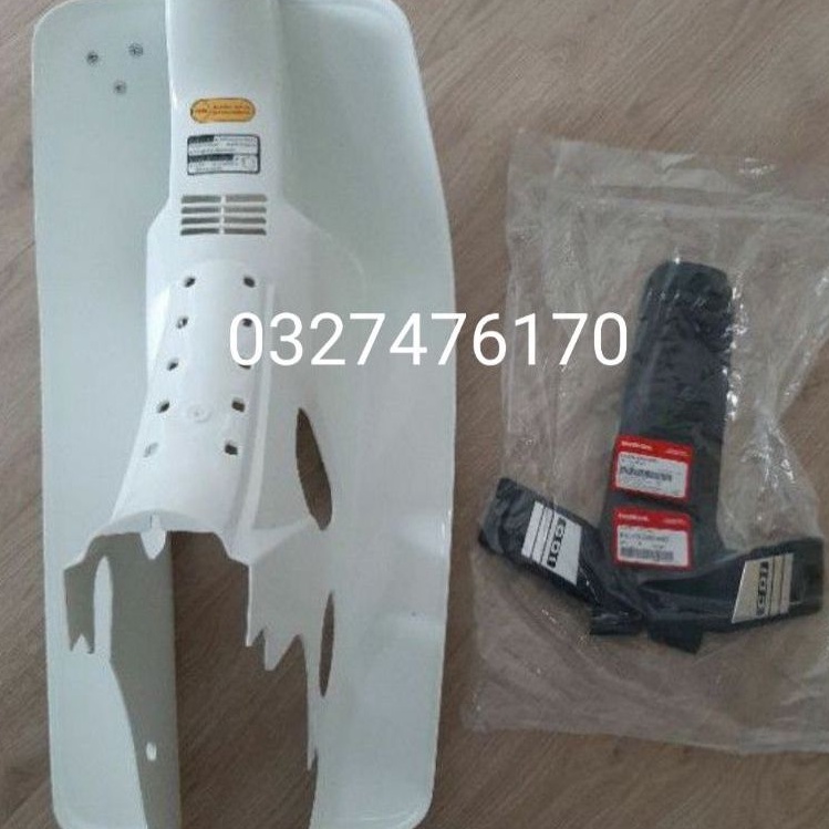 Bững yếm trắng xe DREAM thái luôn tem đào zin honda