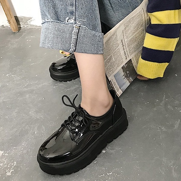 Giày bánh mỳ da bóng ulzzang nữ đế cao 5cm
