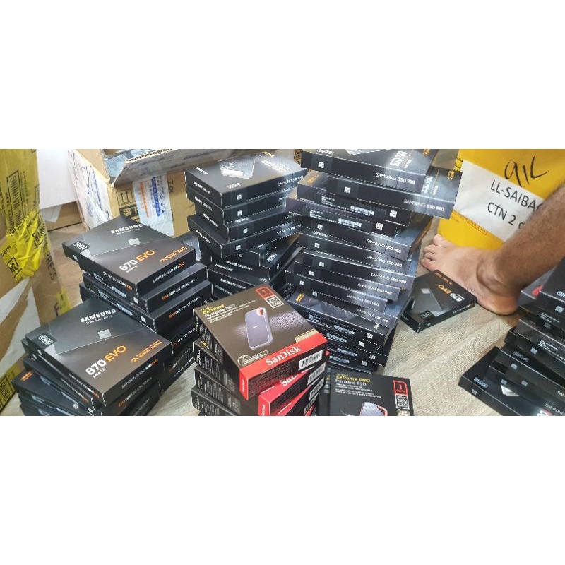 Ổ cứng di động External SSD Sandisk Extreme Pro E81 1TB USB 3.2 Gen2 x2 SDSSDE81-1T00-G25 - Bảo hành 36 tháng