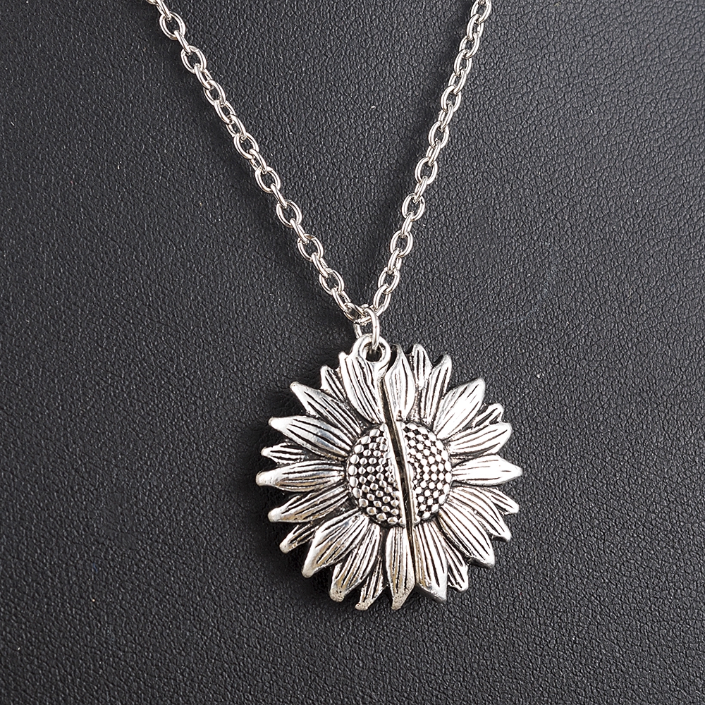 Dây chuyền hợp kim mặt hoa hướng dương khắc chữ You are My Sunshine