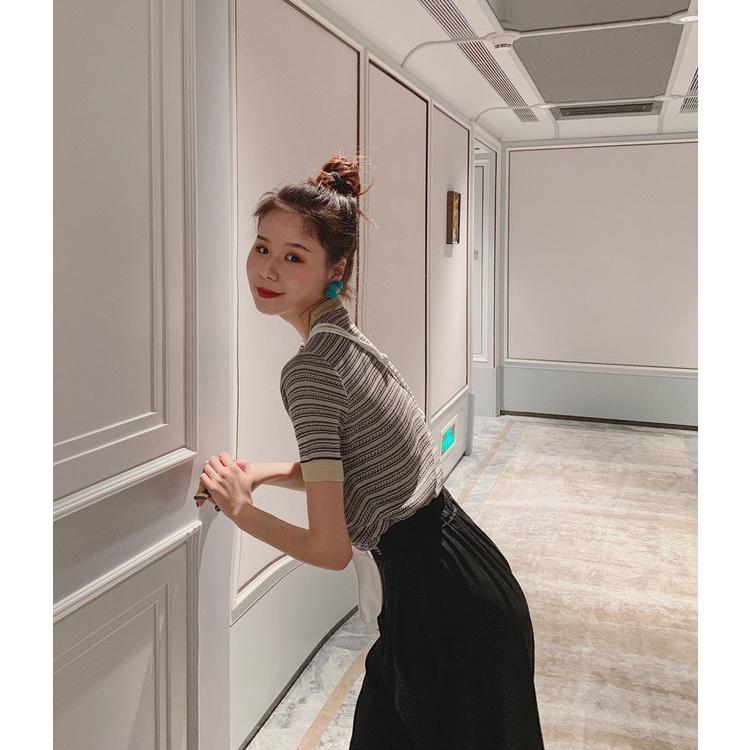 Thin sweater short-sleeved T-shirt women's short-sleeved top 2022 summer New ins Korean style round neck bubble sleeve color striped top