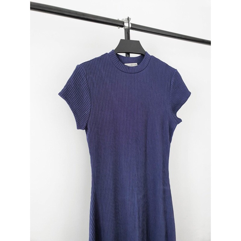 [Mã FAMALLT5 giảm 15% đơn 150k] Đầm gân xẻ bên AfterBefore | BigBuy360 - bigbuy360.vn