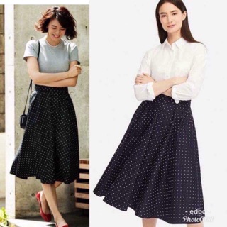 Chân váy chấm bi