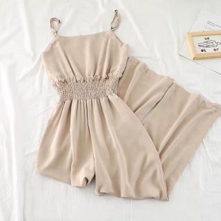 Bộ jumpsuit 2 dây