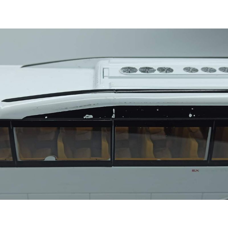 Mô hình xe Hyundai Universe tỷ lệ 1/32