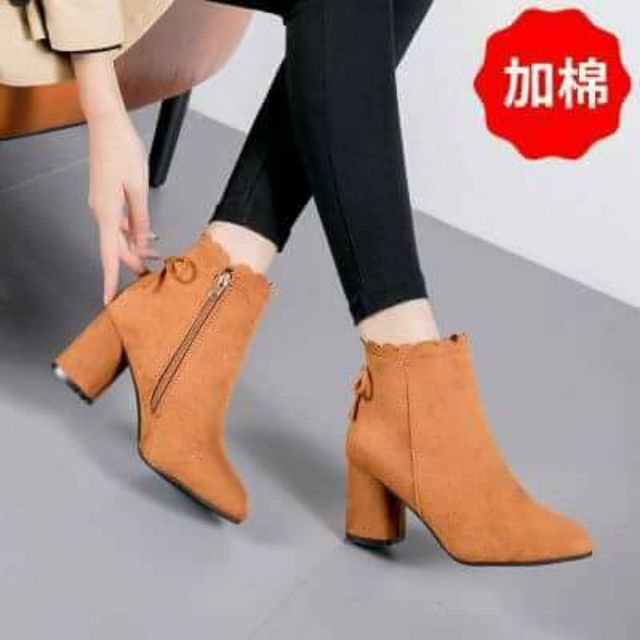 Giày boot da lộn cổ ngắn
