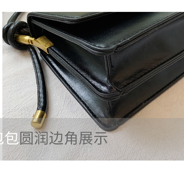 Túi kẹp nách baguette phong cách kiểu Pháp 2021 dây tròn da trơn cao cấp size 24 | BigBuy360 - bigbuy360.vn