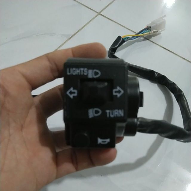 Bộ cùm công tắc kèm tay côn GN125 dùng cho win 67
