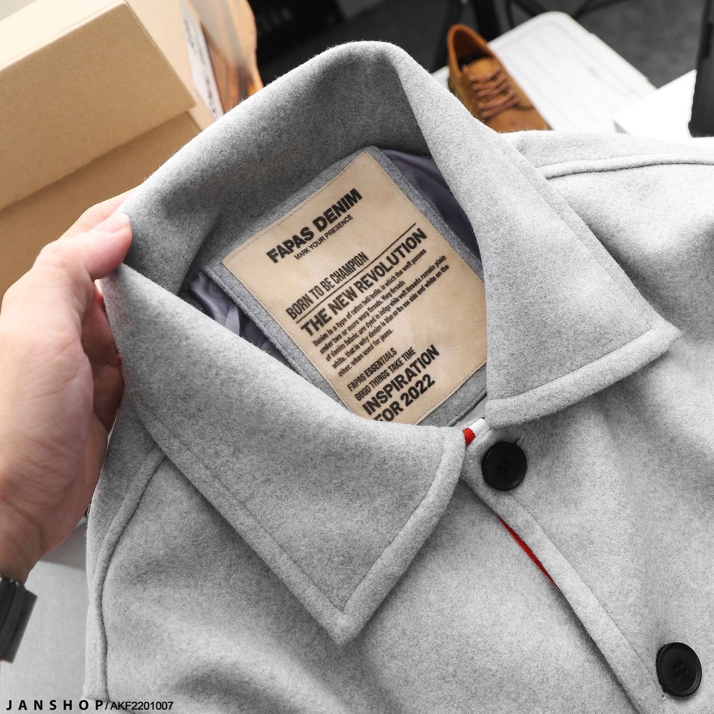 Áo Khoác Vải Nỉ Với Thiết Kế Đường Line Nút Áo Mới Lạ