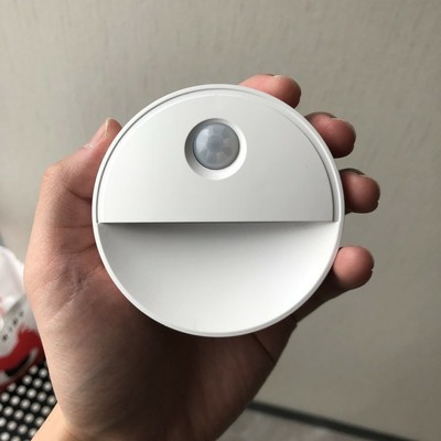 Đèn LED Cảm Biến Chuyển Động Di Chuyển Tự Động Sáng Thông Minh, Đèn LED Cảm Ứng Dùng Pin AAA Kèm Miếng Dán Tường 3M | BigBuy360 - bigbuy360.vn