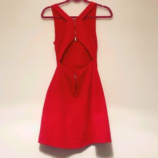 Đầm Zara cổ halter khoét lưng auth