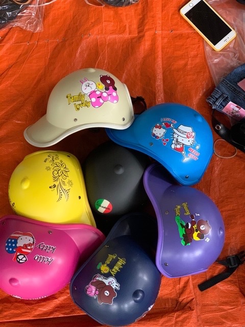 Mũ bảo hiểm thời trang NAM NỮ nửa đầu giá rẻ, nhiều màu sắc, vi vu dạo phố - Hình ngẫu nhiên