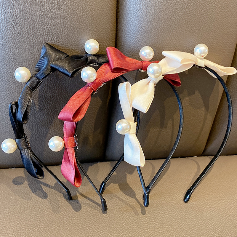 Băng đô cài tóc đính ngọc trai thanh lịch