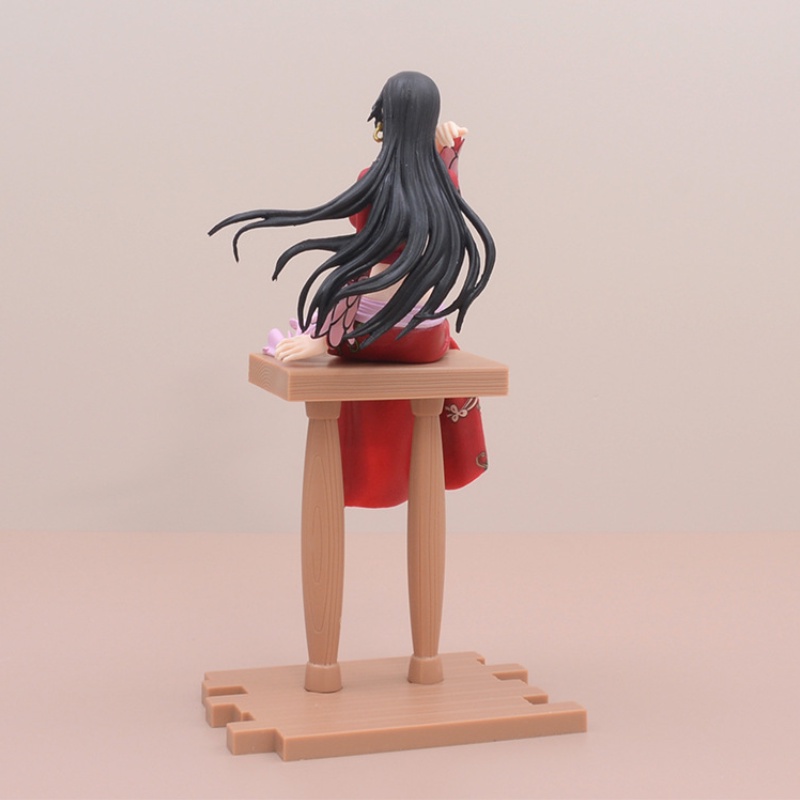 Mô Hình Nhân Vật Anime Pirate Empress Dùng Trang Trí Bàn Làm Việc