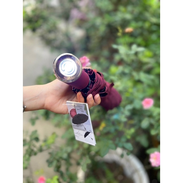 Tổng sỉ ô tự động có đèn led cao cấp có khả năng che tia UV rất tốt