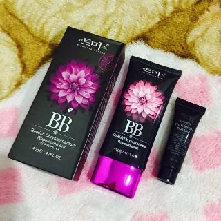 Kem nền BB  Blakish Chrysanthemum Hàn Quốc
