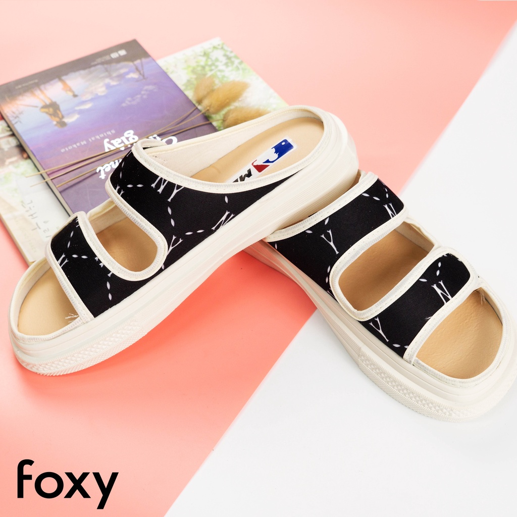 Dép sục nữ thể thao quai dán ngang màu đen hoạ tiết chữ N mẫu mới Foxy - FOM010
