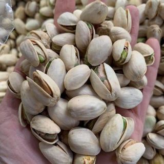 Hạt dẻ cười không tẩy 350k/kg