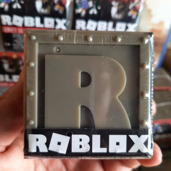 Roblox Toy Box Hàng Chính Hãng Có Code