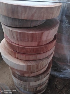 Thớt gỗ nghiến chuẩn 30cm