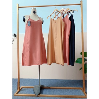 Đầm 2 dây chéo xẻ tà