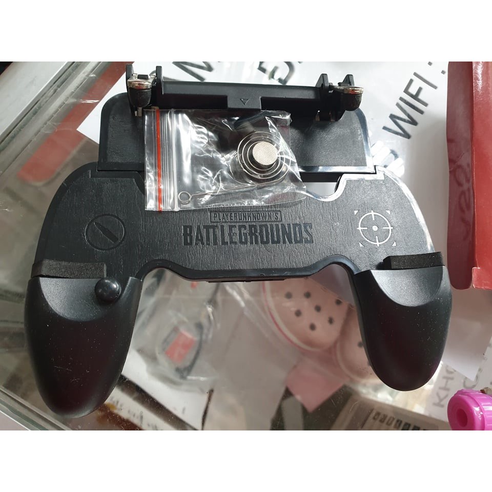 Tay cầm game có nút di chuyển cho điện thoại