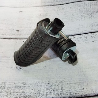 Cao su gác chân sau xe WRS 110, gác xếp sau xe Wave RS