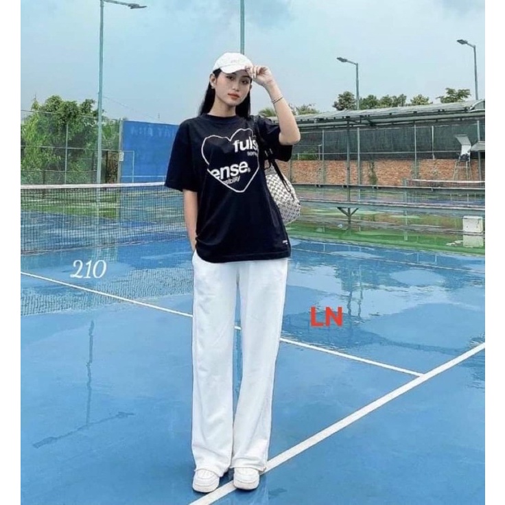 Sét áo logo cá và trái tim+quần kaki trắng