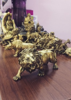 Tượng sư tử bằng đồng