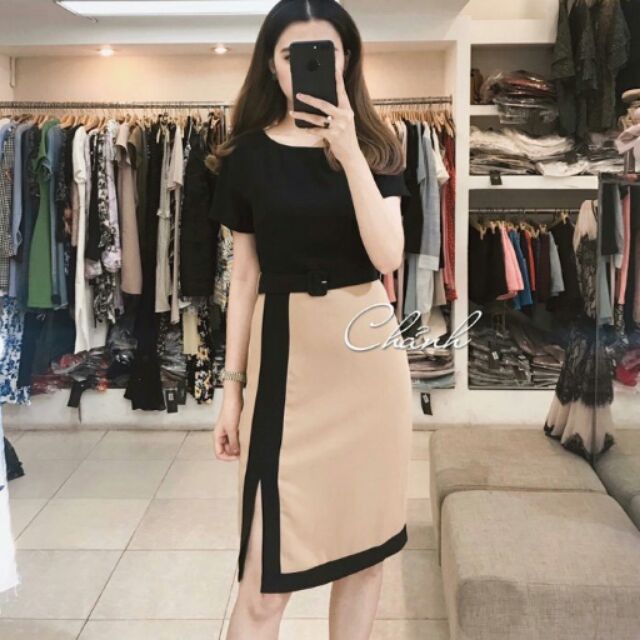 Đầm ôm xẻ tà
