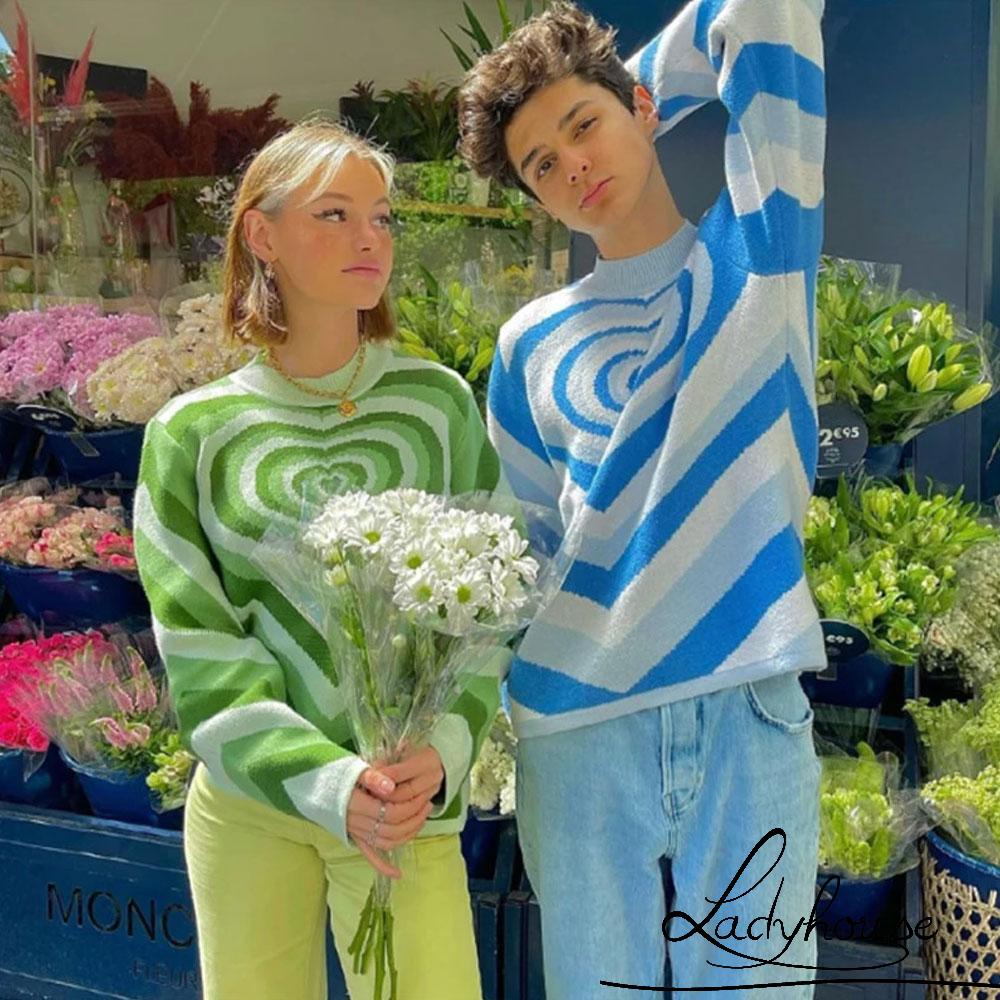 Áo Sweater Dệt Kim Chui Đầu Cổ Tròn Tay Dài In Hình Trái Tim Thời Trang Thu Đông Cho Nữ