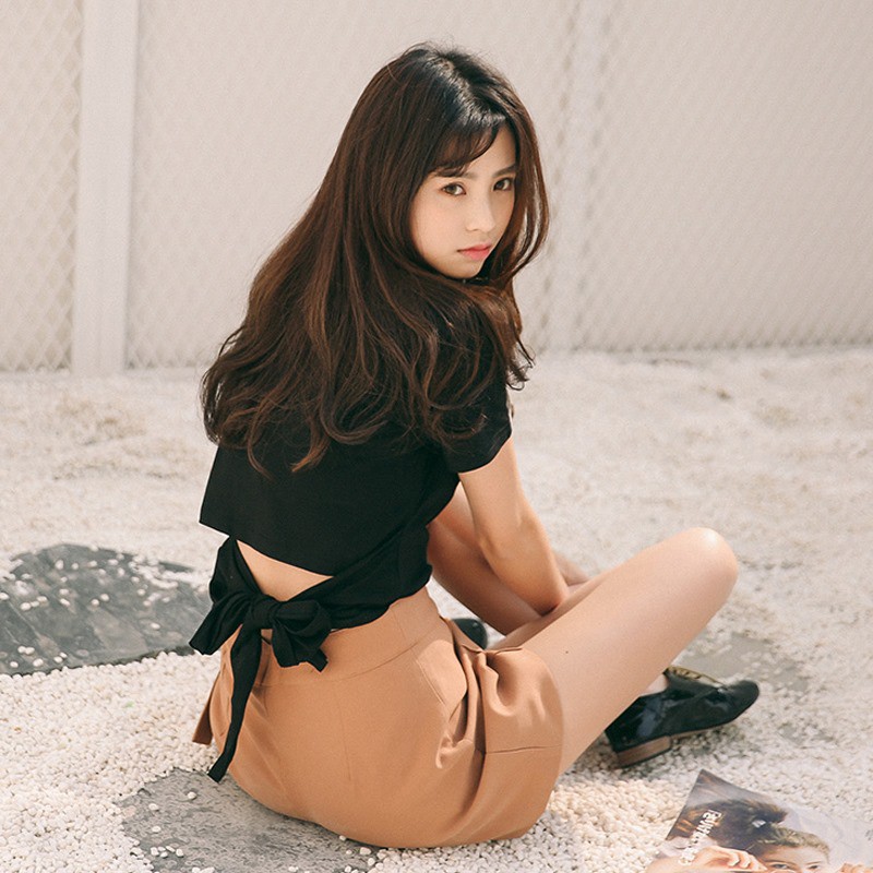 Áo thun nữ croptop cổ tròn thắt nơ sau lưng siêu dễ thương, siêu sexyy | BigBuy360 - bigbuy360.vn