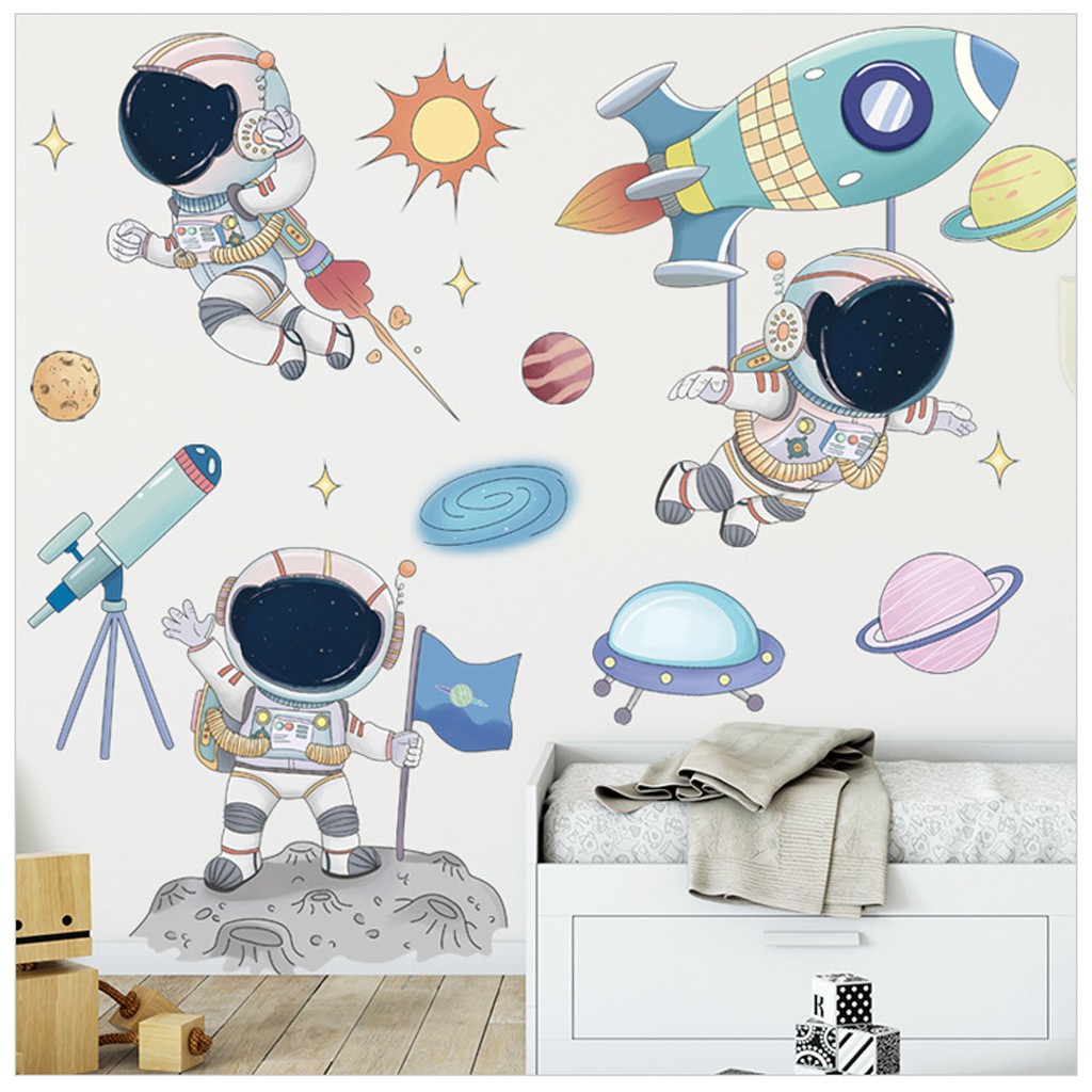 Decal dán tường cho bé yêu mẫu Phi hành gia và tàu vũ trụ (C12)