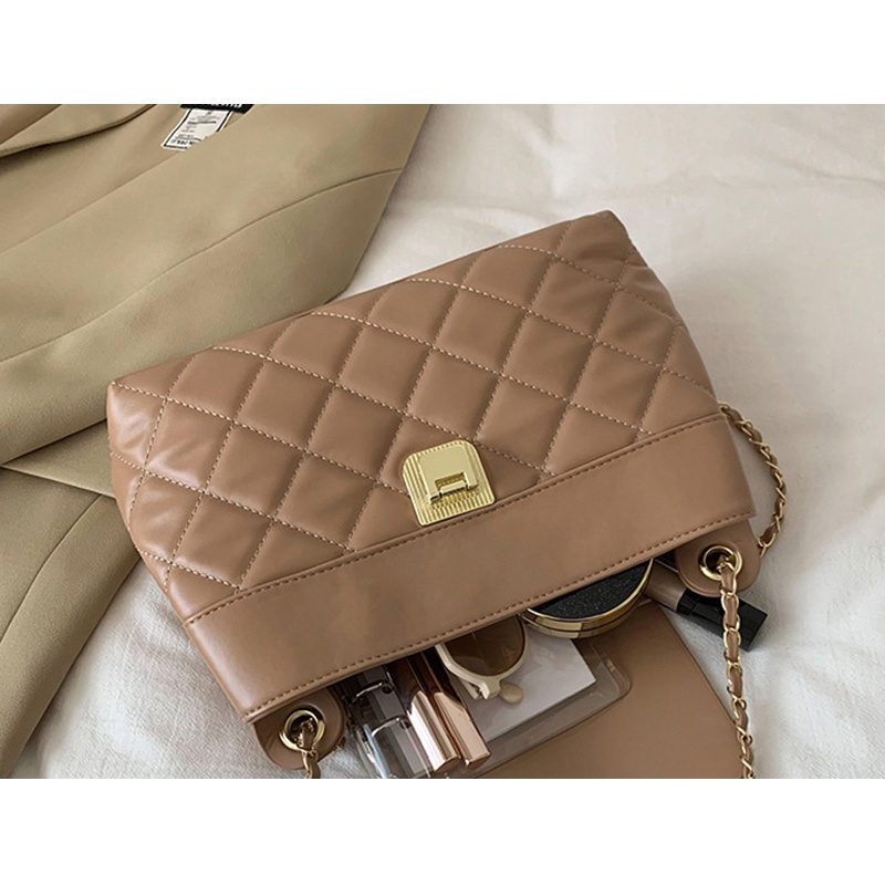 Túi xách IELGY sức chứa lớn đeo chéo vai kết cấu kim cương phối dây xích cho nữ