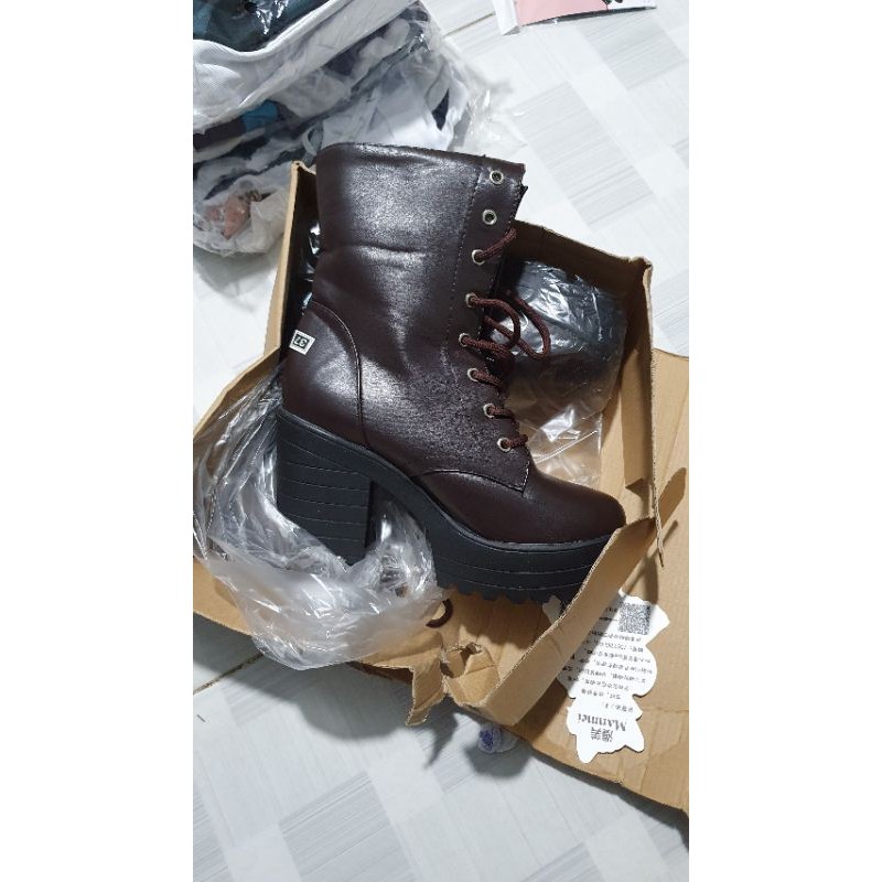 [order/ko có sẵn] boots nữ đen nâu trắng cao 10cm | BigBuy360 - bigbuy360.vn