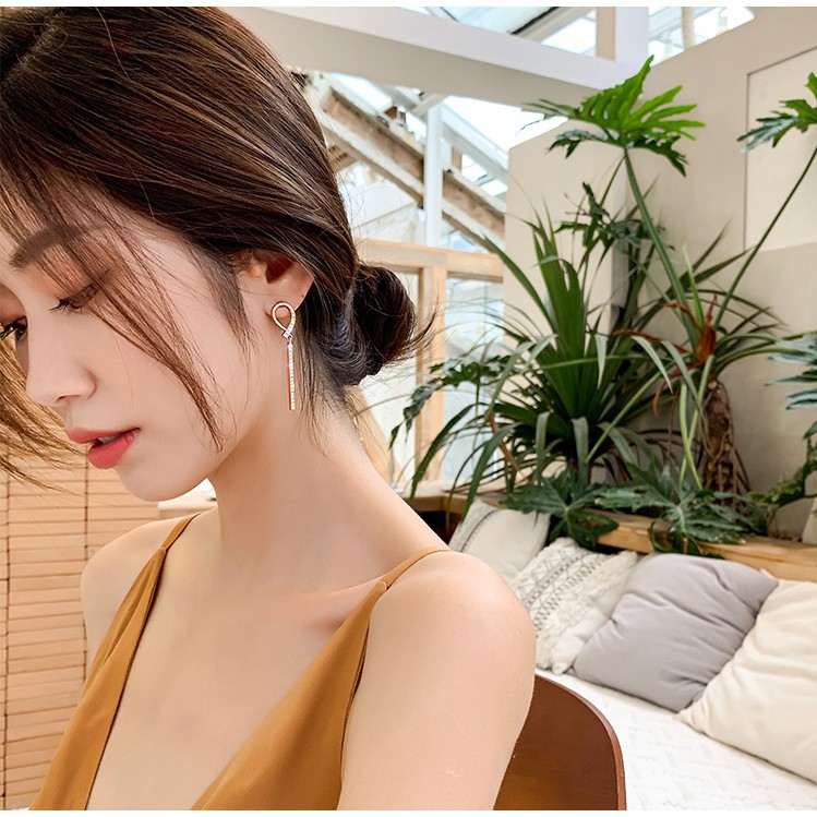 Bông tai họa tiết nút thắt đính đá độc đáo BT128