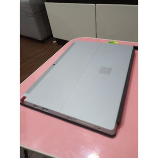 Máy tính bảng surface 3 của Microsoft