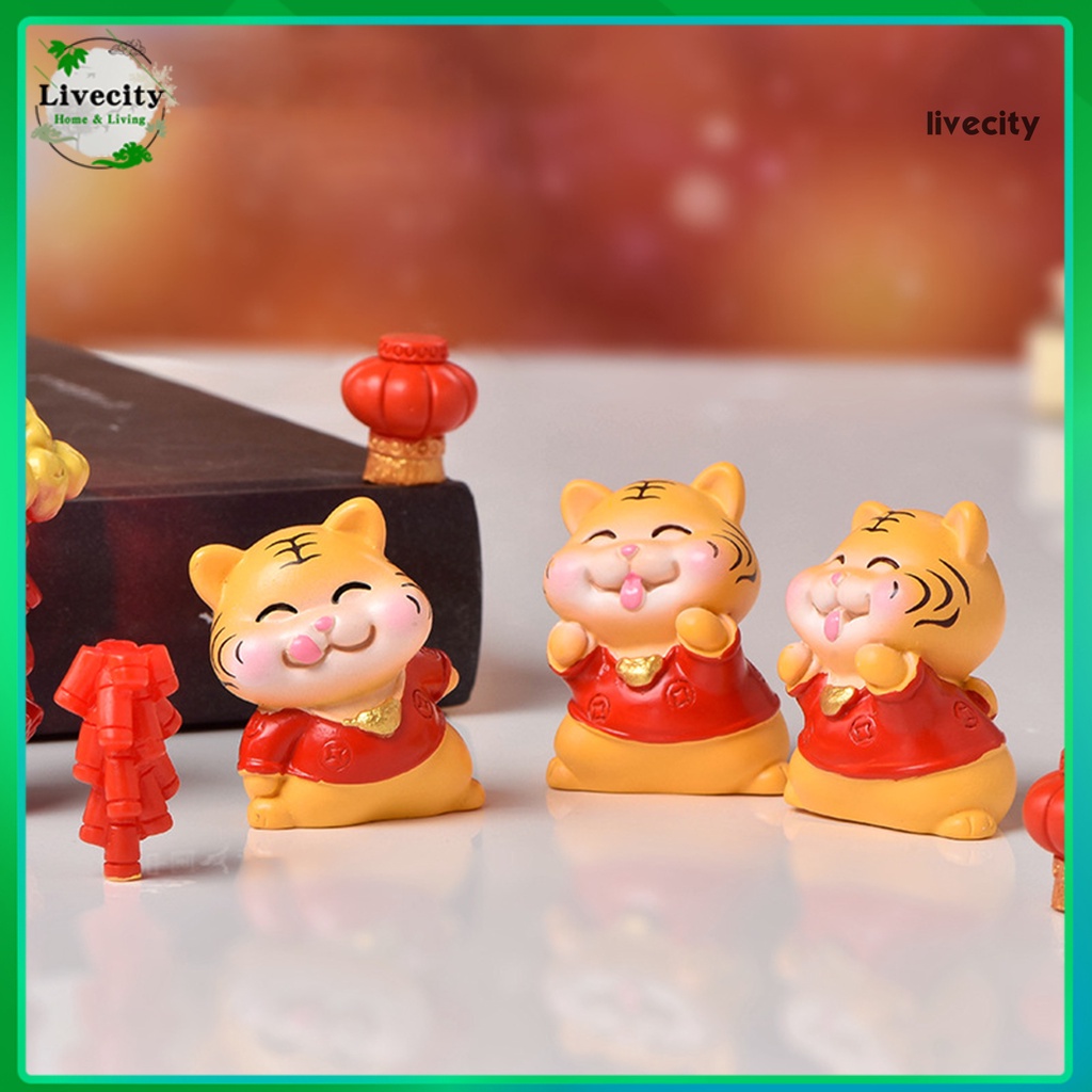 Tượng hình chú hổ mini bằng resin 2022 để bàn trang trí