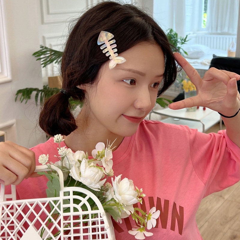 Kẹp Tóc Hoạt Hình Nhiều Kiểu Dáng Bằng Acrylic Dành Cho Bé Gái