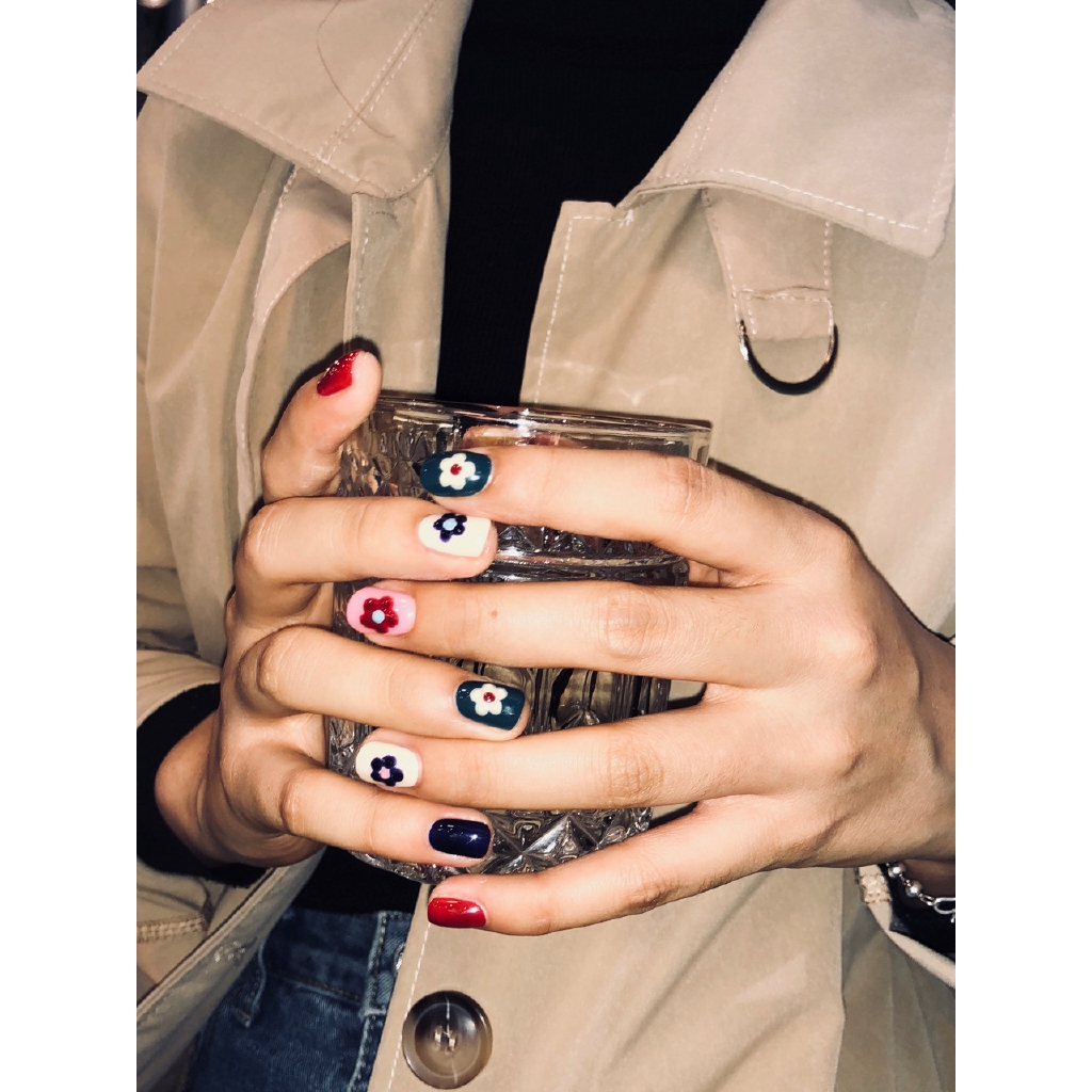 Set 14 Miếng Dán Móng Tay 3d Chống Nước Họa Tiết Đa Dạng